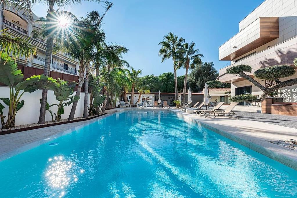 Apartamento 5 Stelle Piscina, Jacuzzi, Wifi - 2 Min Dal Mare Miami Platja  Exterior foto
