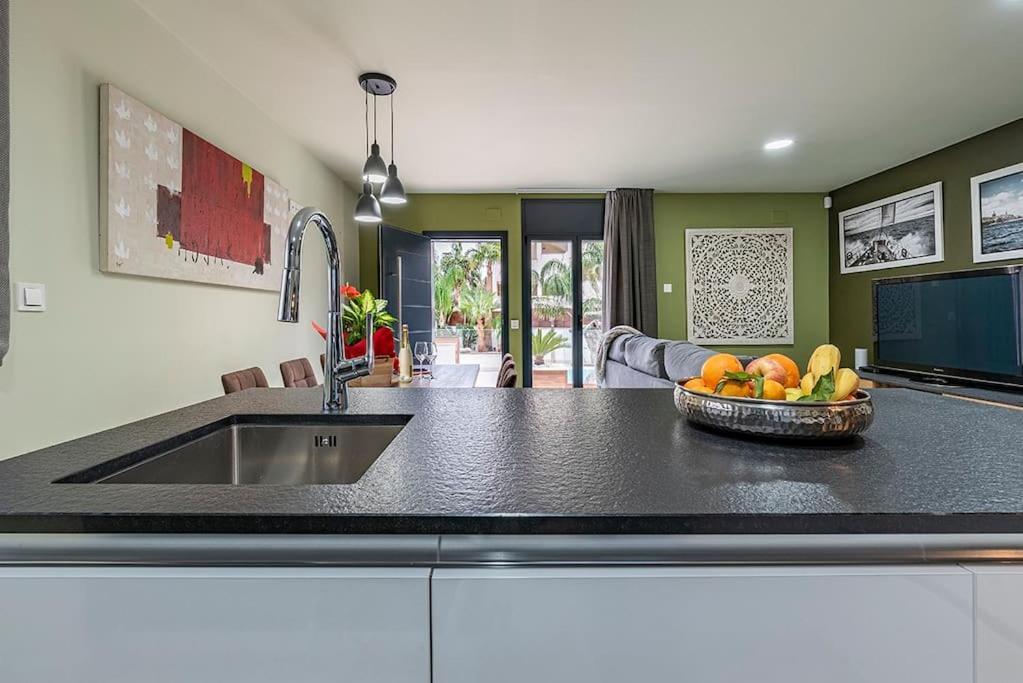 Apartamento 5 Stelle Piscina, Jacuzzi, Wifi - 2 Min Dal Mare Miami Platja  Exterior foto