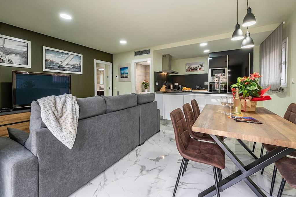 Apartamento 5 Stelle Piscina, Jacuzzi, Wifi - 2 Min Dal Mare Miami Platja  Exterior foto