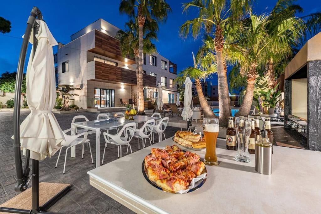 Apartamento 5 Stelle Piscina, Jacuzzi, Wifi - 2 Min Dal Mare Miami Platja  Exterior foto